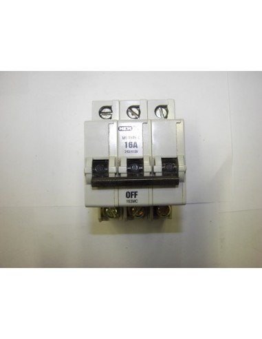 MEM M9 Type C 16amp 3Ph MCB BS3871