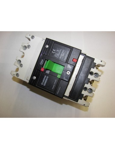 Crabtree 7PBFH3250 Powerstar 3 Pole...