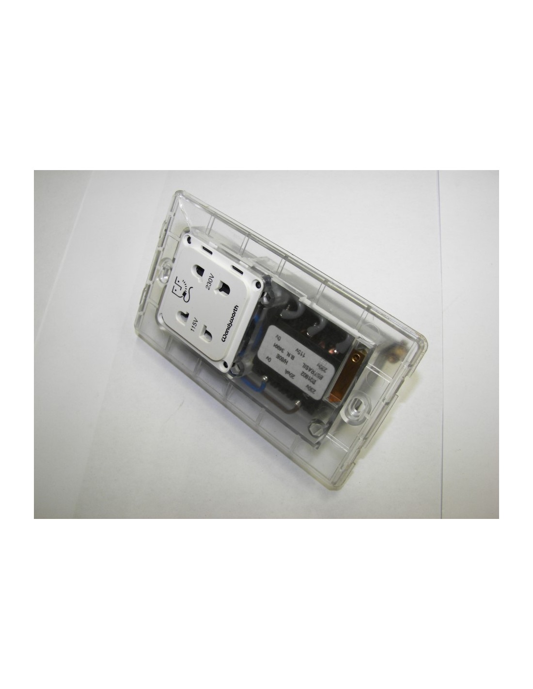 Wandsworth A939/W Shaver Socket 115v and 250v 20va