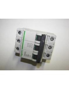 Schneider Electric 25676 C60HC C32amp 3 Pole Mcb Breaker