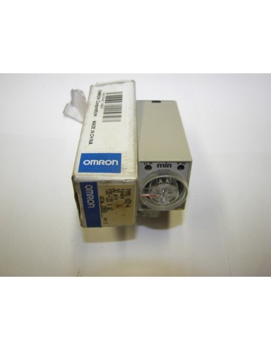 Omron H3Y-4 30min Timer 100 - 120v AC