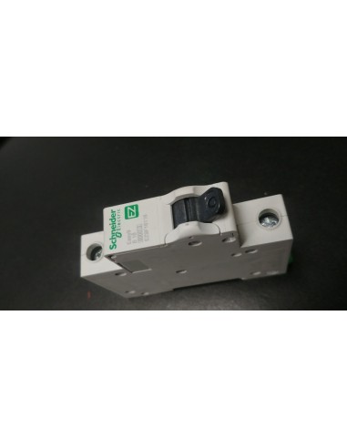 Schneider EZ9F16116 Easy9 B16amp 1 Pole Mcb Breaker