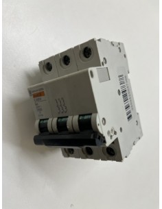 Merlin Gerin 24738 C60HC 3...